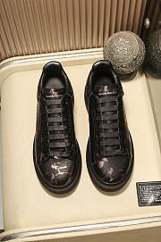 Alexander McQueen Oversized Black Color Fading - 6