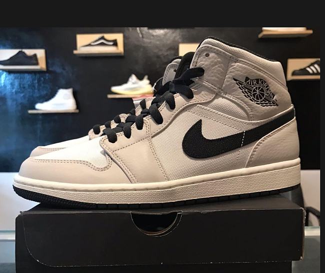 Air Jordan 1 Mid SE Light Bone 852542-002 - 1