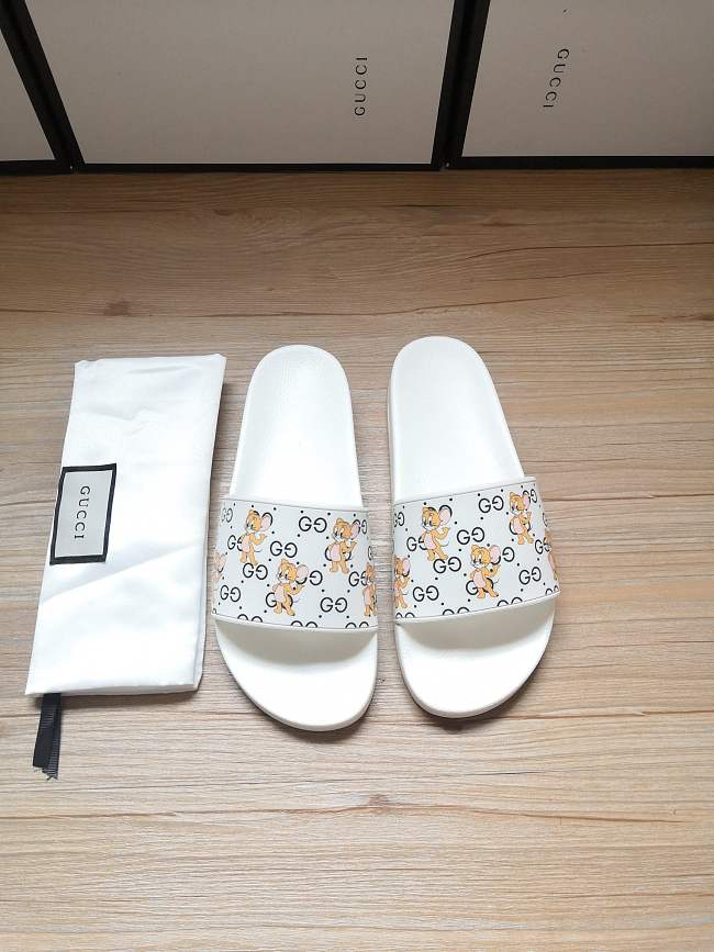 Gucci White Jerry Slide Sandals - 1