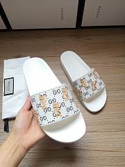 Gucci White Jerry Slide Sandals - 6