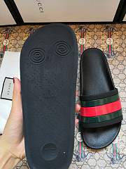 Gucci Black Rubber Web Slide Sandals - 5