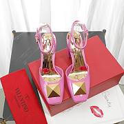 Valentino Garavani Roman Stud Square-toe Pumps Pink - 6