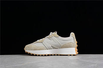 New Balance 327 Beige MS327UP