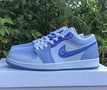 Air Jordan 1 Low SE Mighty Swooshers DM5442-040