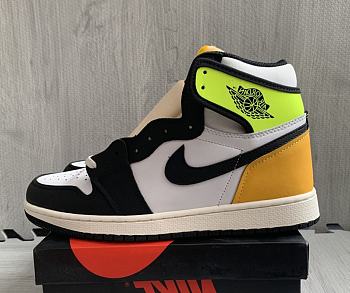 Air Jordan 1 High OG University Gold 555088-118