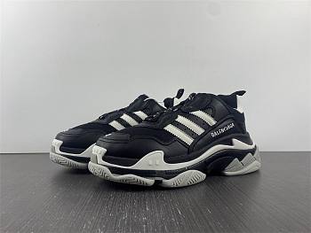 Balenciaga Paris Triple S Black White