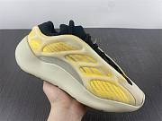 Adidas Yeezy 700 V3 Mono Safflower HP5425 - 3