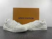 Louis Vuitton Trainer White Signature - 4