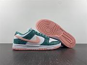 Nike Dunk SB Low Snake Skin Turquoise Python DR8577-300 - 4