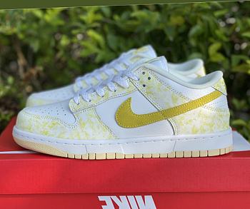 Nike Dunk Low Yellow Strike DM9467-700