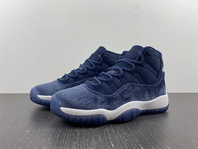 Air Jordan 11 Retro Midnight Navy AR0715-441 - 1