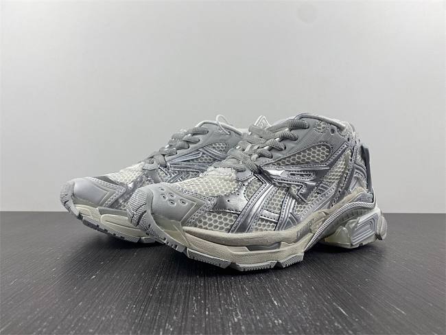 Balenciaga Runner Demna Grey Silver 677402 W3R8L 8100 - 1