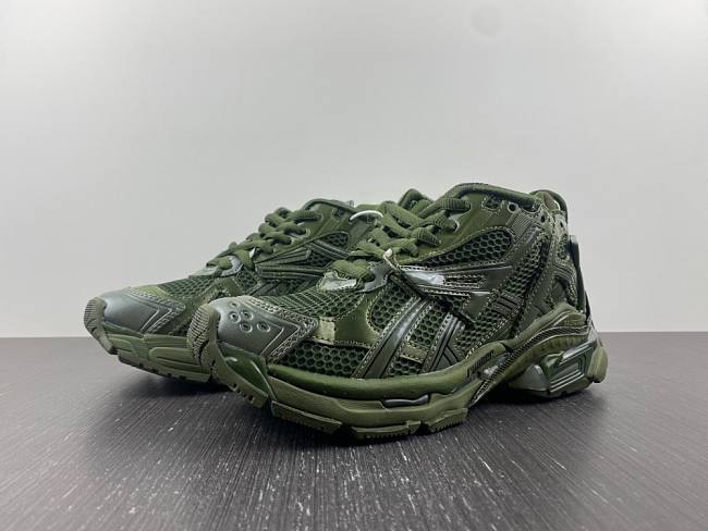 Balenciaga Runner Demna Army Green 577402 W1RN3 2025 - 1