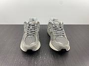 New Balance 2002R Marblehead Light Aluminum ML2002RC - 4