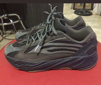 Adidas Yeezy Boost 700 V2 Mauve GZ0724