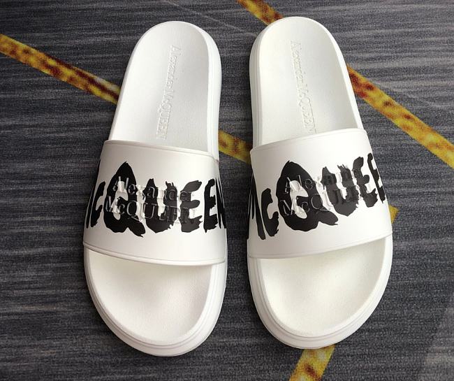 Alexander McQueen Graffiti Logo Slides White - 1