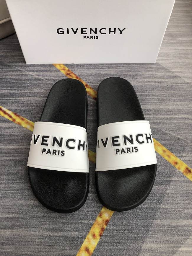 Givenchy Paris Signature Slides Black White - 1