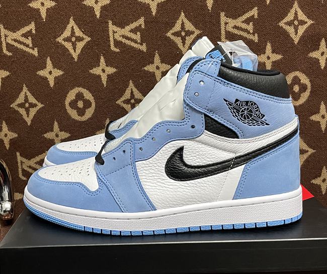 Air Jordan 1 High OG University Blue 555088-134  - 1