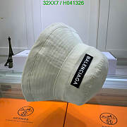 Balenciaga Bucket Hat in White - 3