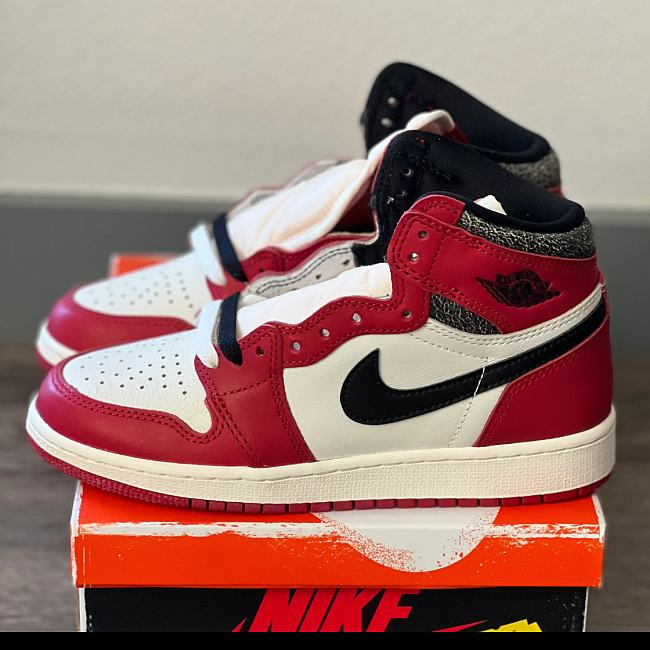 Air Jordan 1 Retro High OG Chicago Lost and Found FD1437-612 - 1