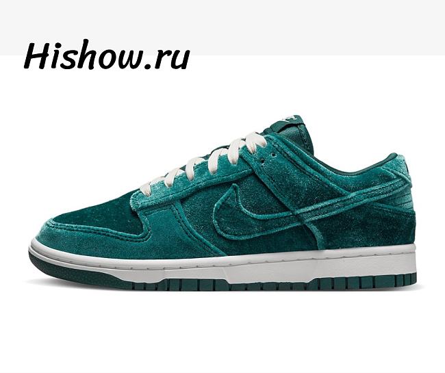 Nike Dunk Low Green Velvet DZ5224-300 - 1