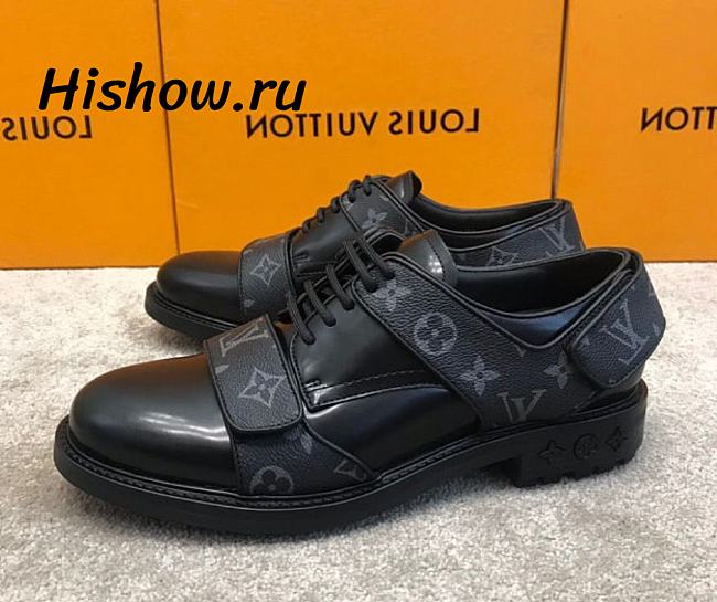 Louis Vuitton Men's leather sneaker - 1