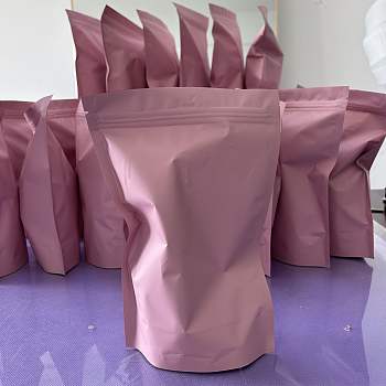 5 pink bags